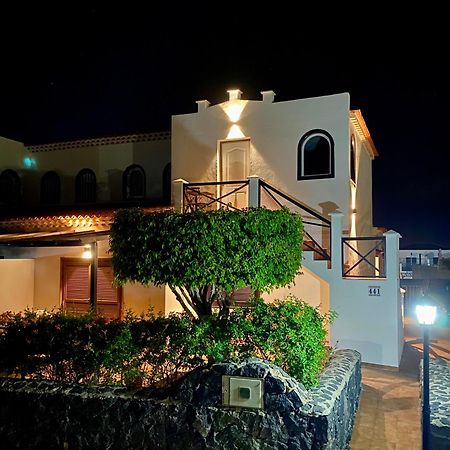Juangy'S Apartments In Las Adelfas Golf Del Sur サンミゲル・デ・アボナ エクステリア 写真