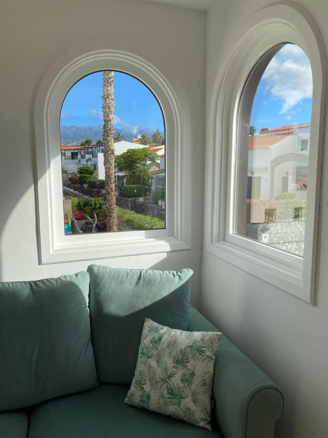 Juangy'S Apartments In Las Adelfas Golf Del Sur サンミゲル・デ・アボナ エクステリア 写真