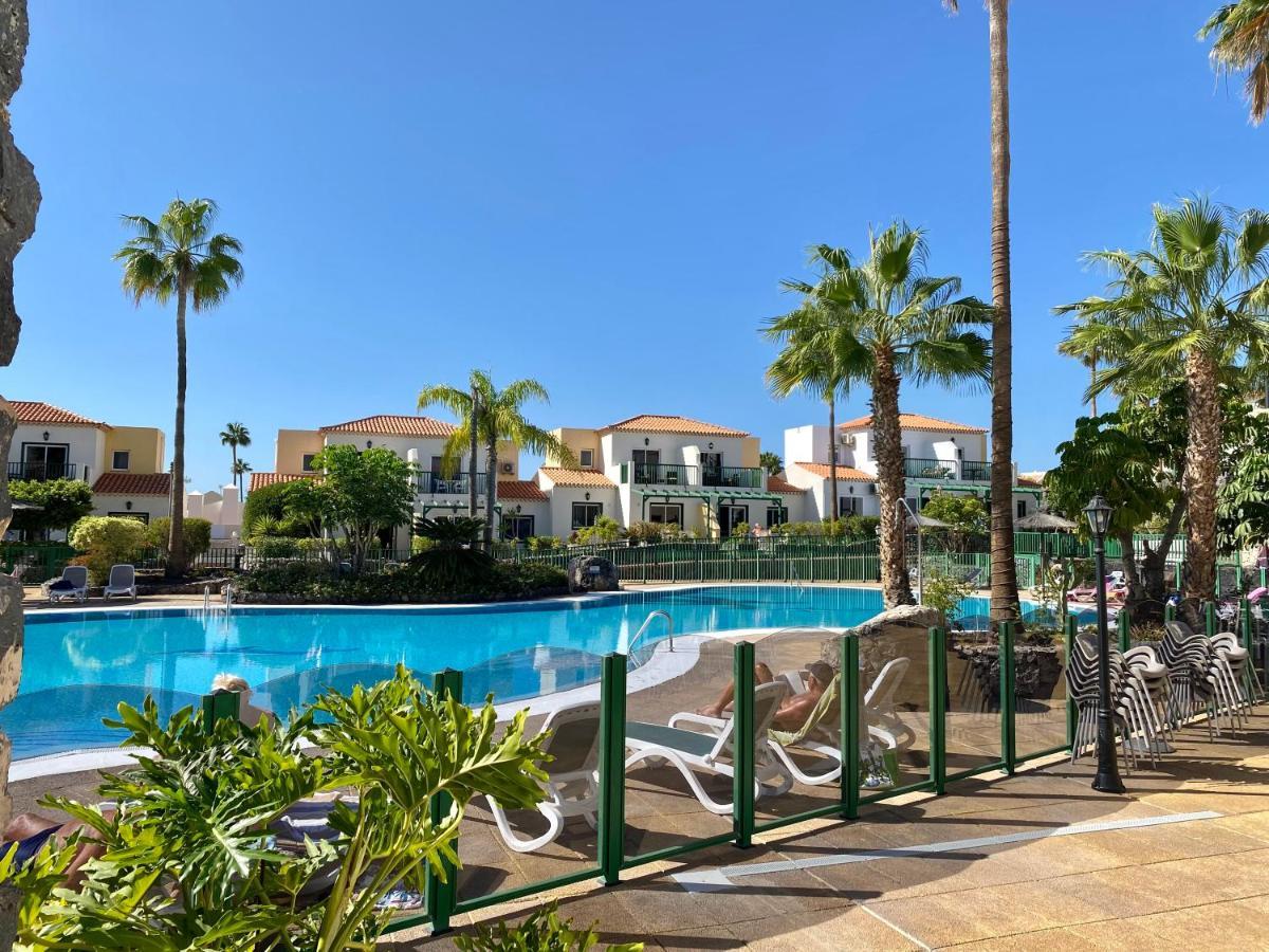 Juangy'S Apartments In Las Adelfas Golf Del Sur サンミゲル・デ・アボナ エクステリア 写真