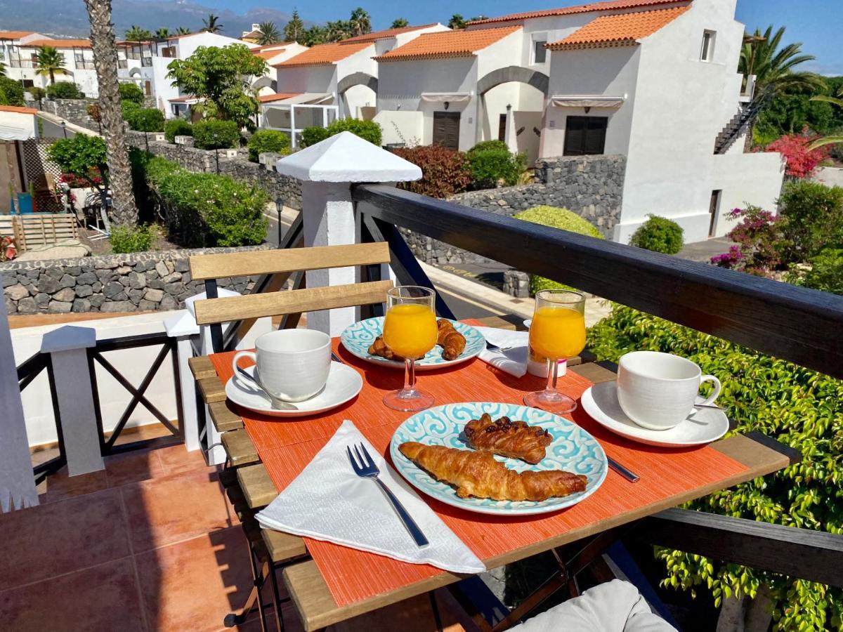 Juangy'S Apartments In Las Adelfas Golf Del Sur サンミゲル・デ・アボナ エクステリア 写真