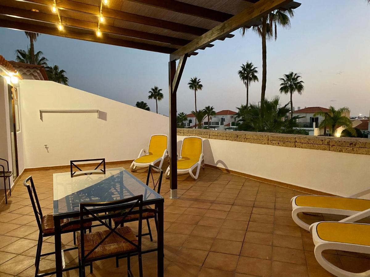Juangy'S Apartments In Las Adelfas Golf Del Sur サンミゲル・デ・アボナ エクステリア 写真