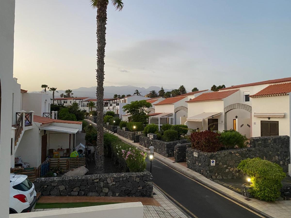 Juangy'S Apartments In Las Adelfas Golf Del Sur サンミゲル・デ・アボナ エクステリア 写真