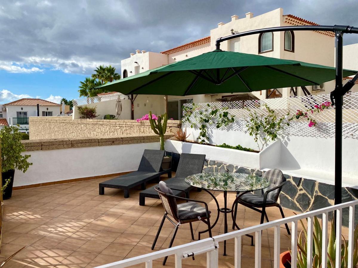 Juangy'S Apartments In Las Adelfas Golf Del Sur サンミゲル・デ・アボナ エクステリア 写真