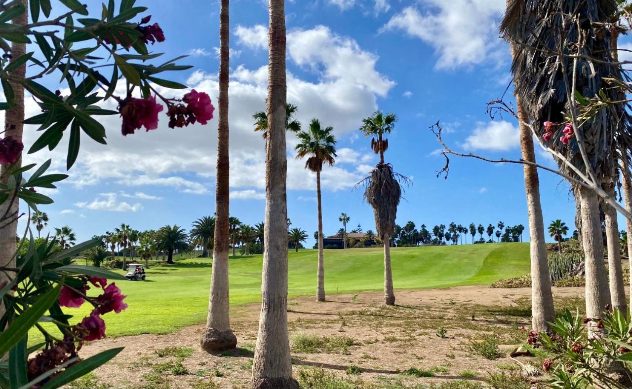 Juangy'S Apartments In Las Adelfas Golf Del Sur サンミゲル・デ・アボナ エクステリア 写真