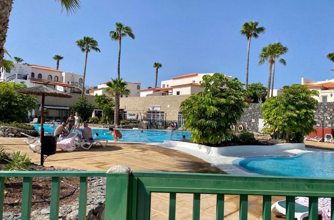 Juangy'S Apartments In Las Adelfas Golf Del Sur サンミゲル・デ・アボナ エクステリア 写真