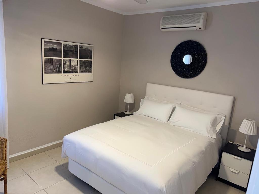 Juangy'S Apartments In Las Adelfas Golf Del Sur サンミゲル・デ・アボナ エクステリア 写真