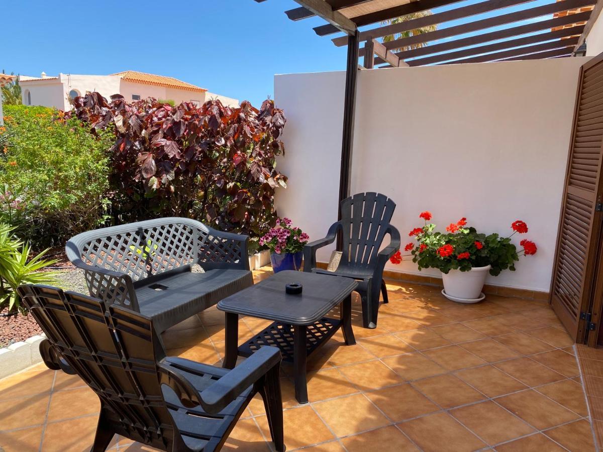Juangy'S Apartments In Las Adelfas Golf Del Sur サンミゲル・デ・アボナ エクステリア 写真